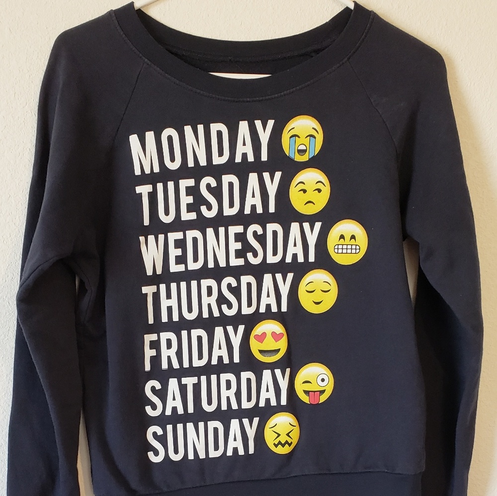 ⭐On fire emoji sweater⭐